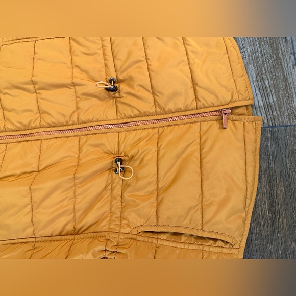 Lafayette 148 Orange Zippered Puffer Vest Small - Picture 9 of 9